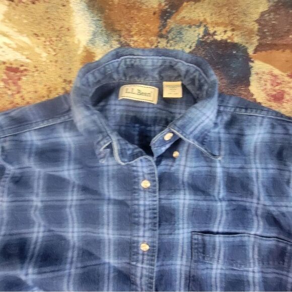 LL Bean Women's Original Flannel Navy Blue Plaid Long Sleeve Medium - Picture 8 of 11